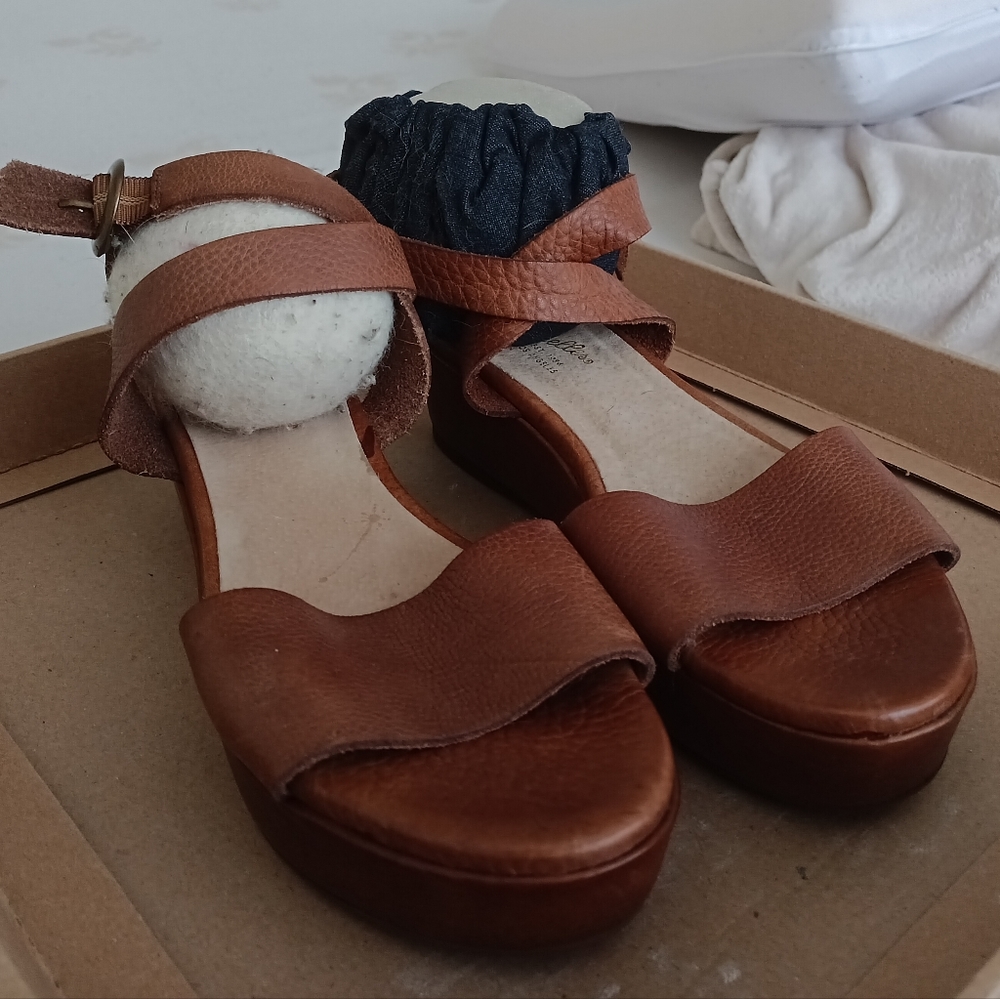 Seychelles leather ankle strap